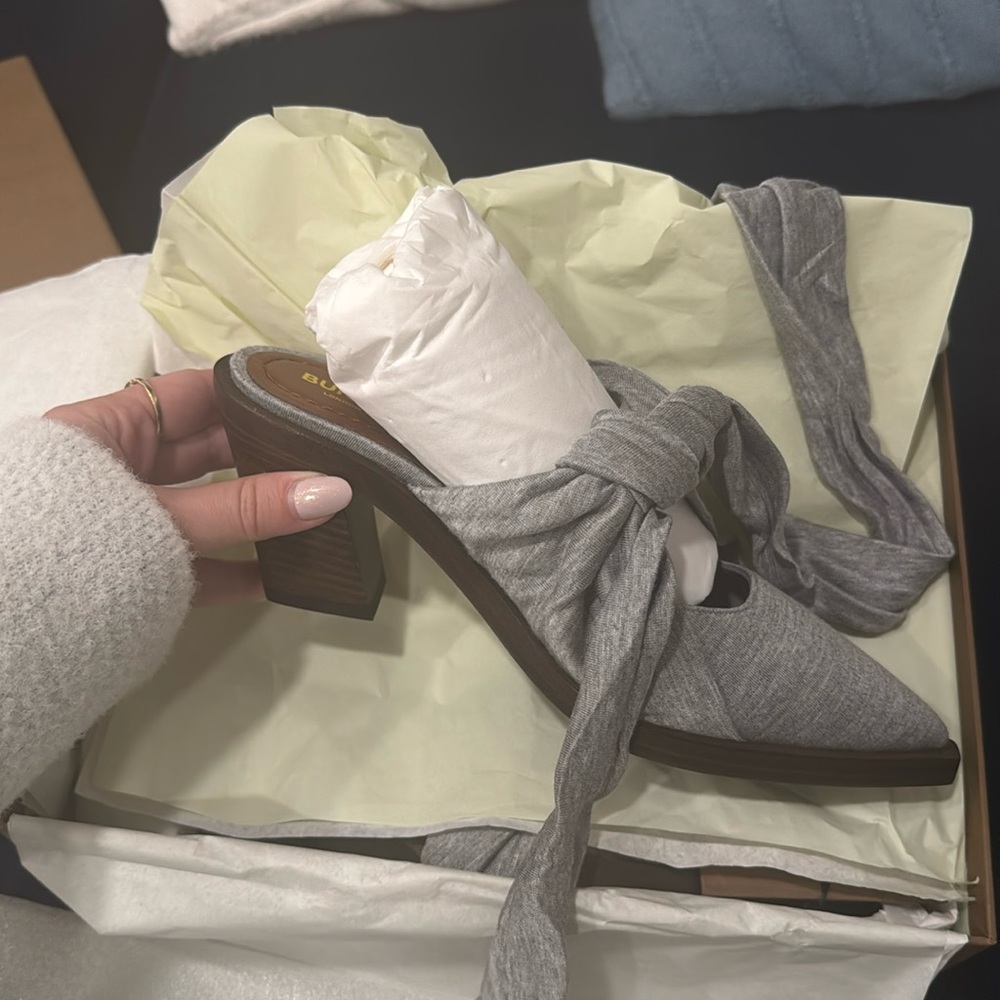 Burberry gray heels